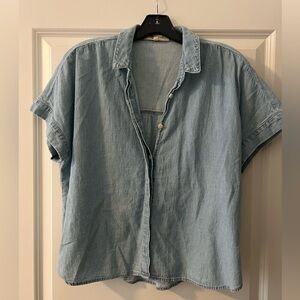 Madewell Light Blue Casual Button Down Shirt
